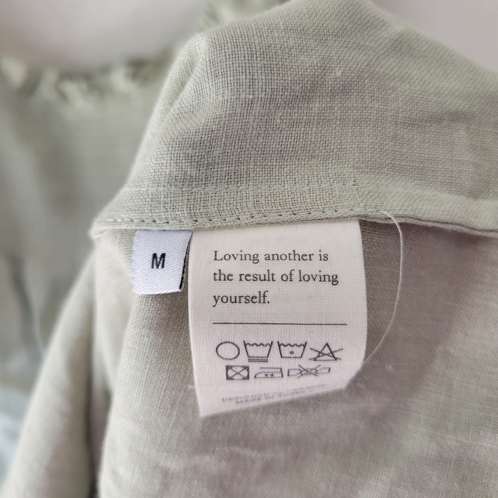 Sleeper 100% linen sage green atlanta midi dress, medium - Picture 12 of 14
